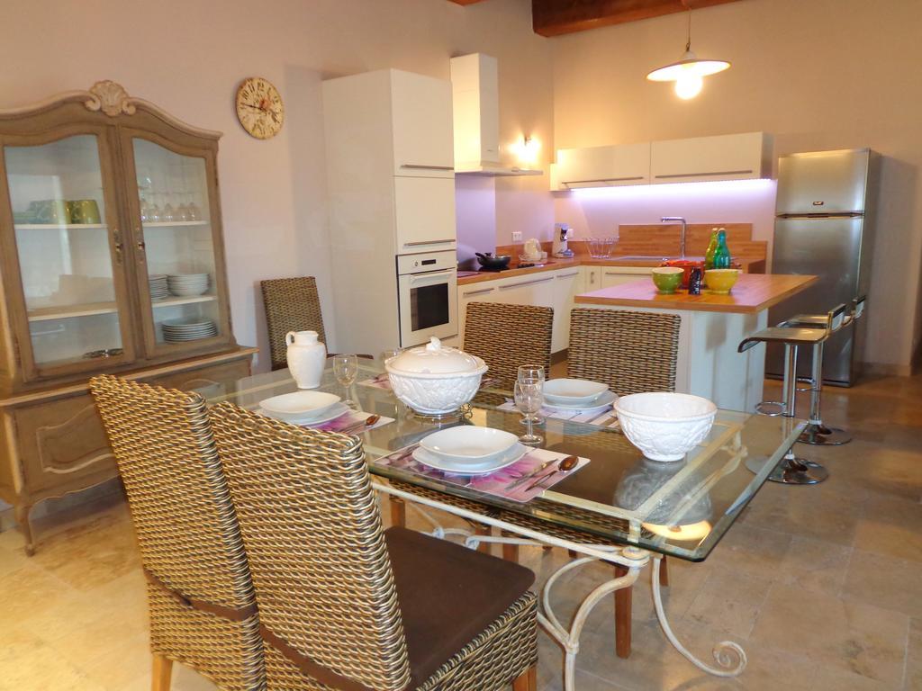 Apartamento Domaine Les Rivales Cavaillon Habitación foto