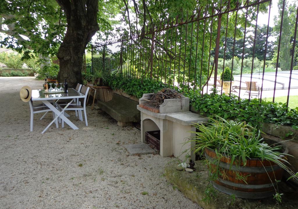 Apartamento Domaine Les Rivales Cavaillon Habitación foto
